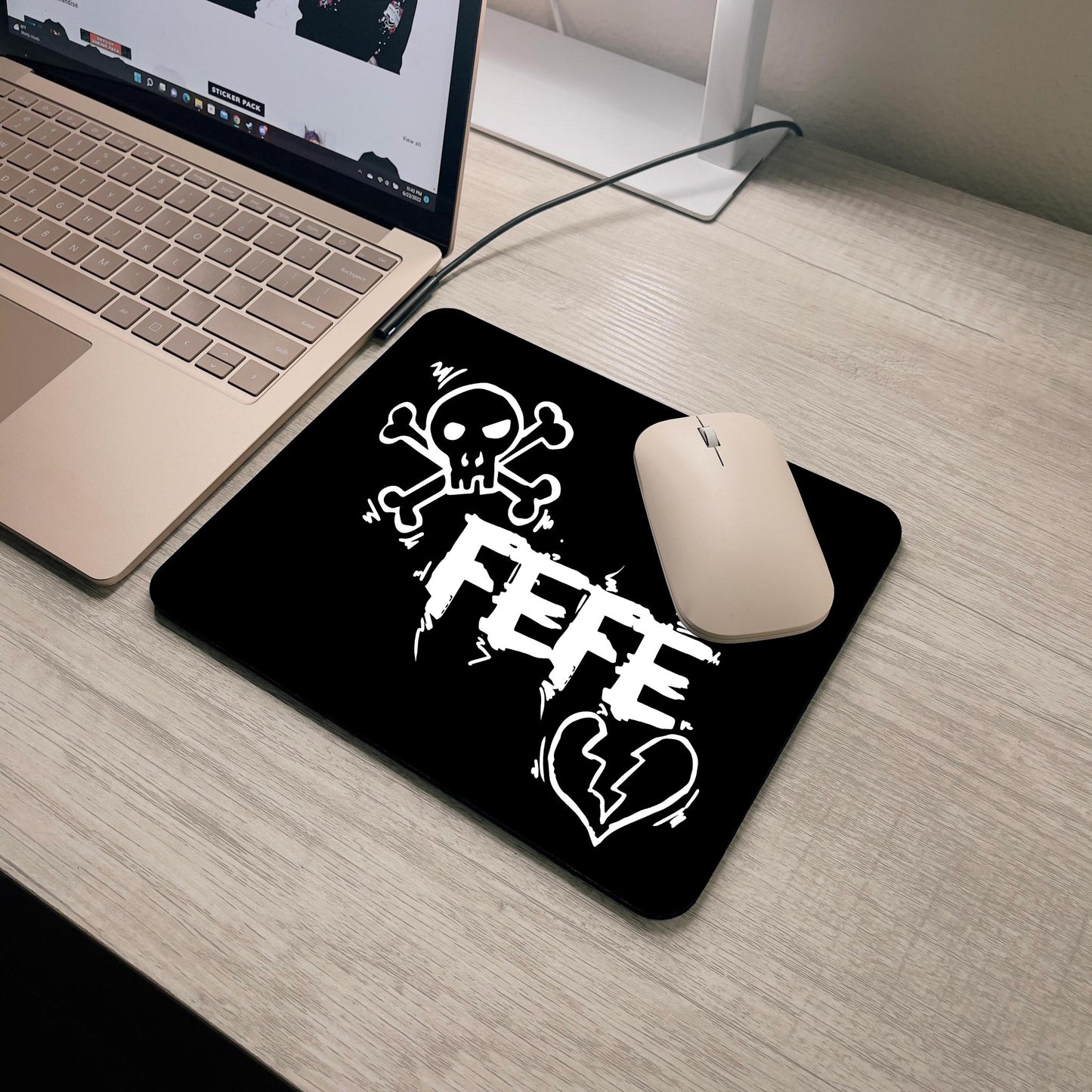 FeFe Skull & Broken Hearts Mousepad